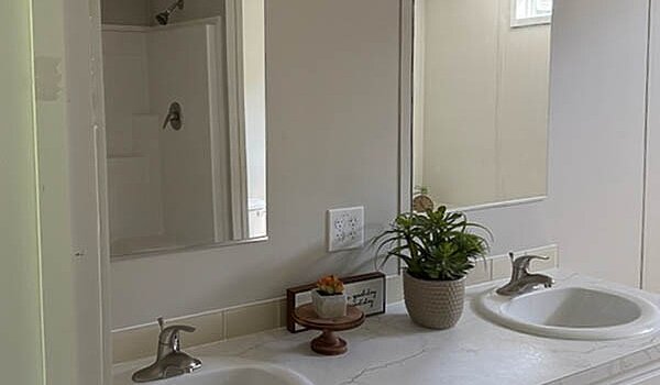 Iron Ranch / Iron Ranch 290IH28563A Bathroom 115735