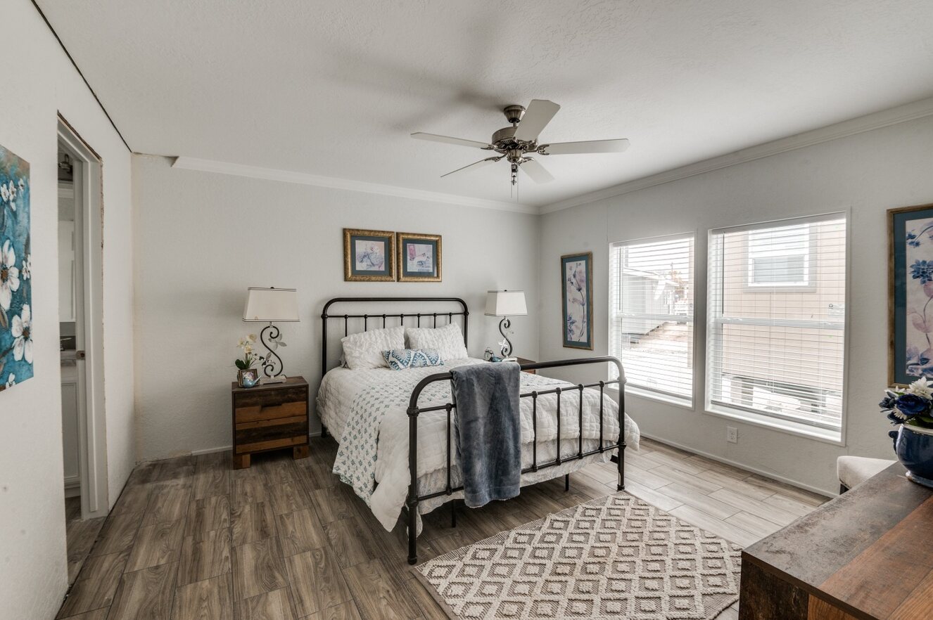 Emerald / Emerald 650EM28603A Bedroom 115299