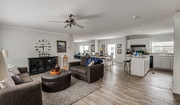 Emerald / Emerald 650EM28603A Interior 115301