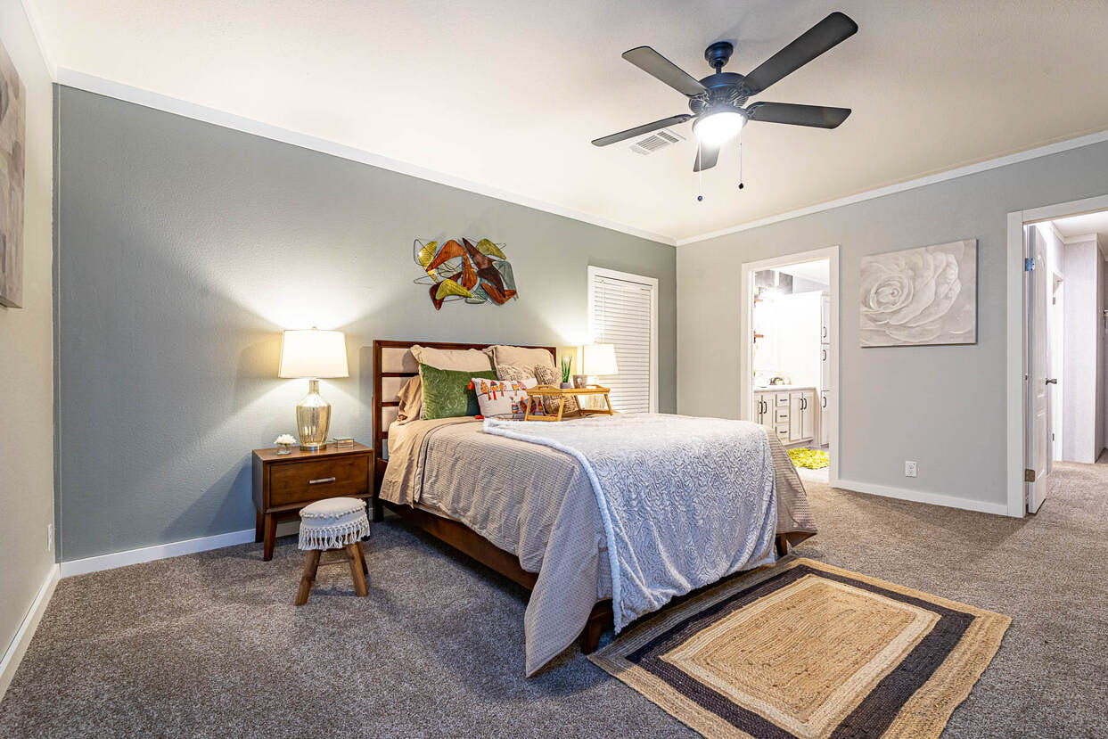 Keystone / Pecan Valley III 330KH30683P Bedroom 115409