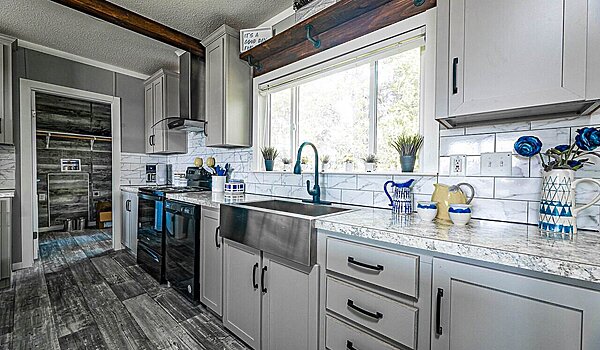 Super Saver / Fantasy Island 330MP28483F Kitchen 115211