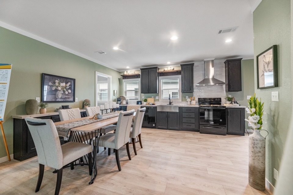 Super Saver / Heartland 330MP28524H Kitchen 115224