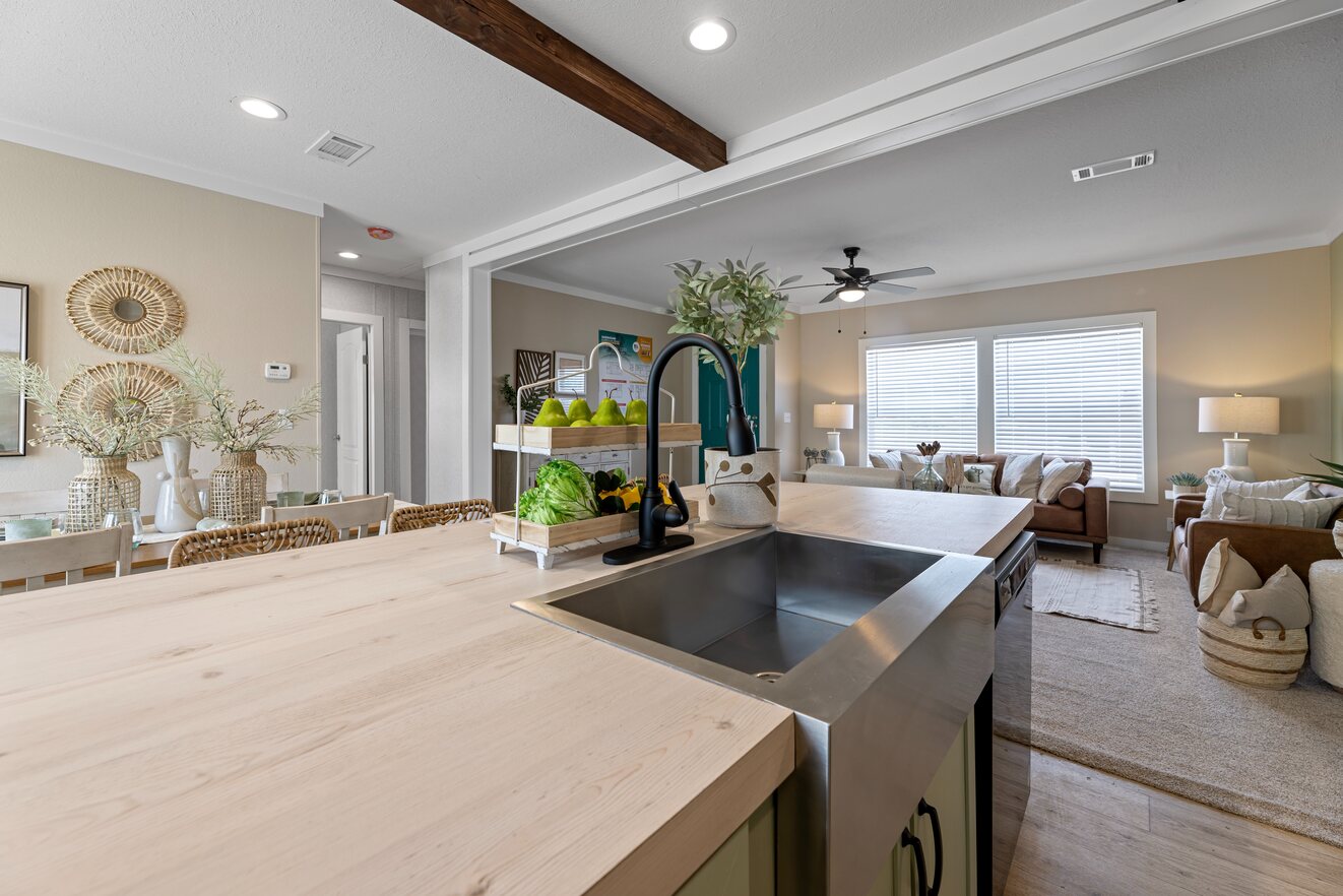 Super Saver / Sheridan 70 330SA30704S Interior 118991