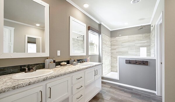 Forest Ridge / Hawthorne 320FR32523A Bathroom 116131