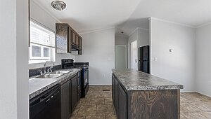 Emerald / Emerald EM16723A Interior 126187