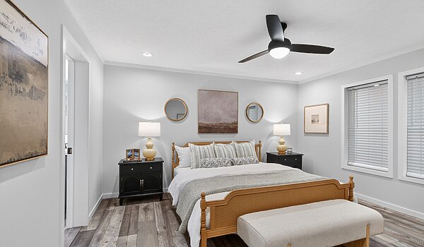 Alpha / Axis 32563N Interior 122970