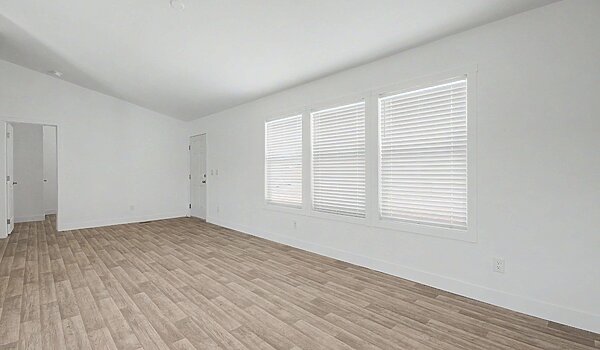 Velocity / VE-24523A Interior 129325