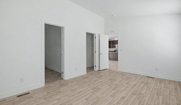 Velocity / VE-24523A Interior 129328