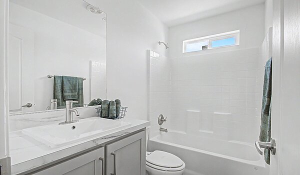 Velocity / VE-28603A Interior 129366