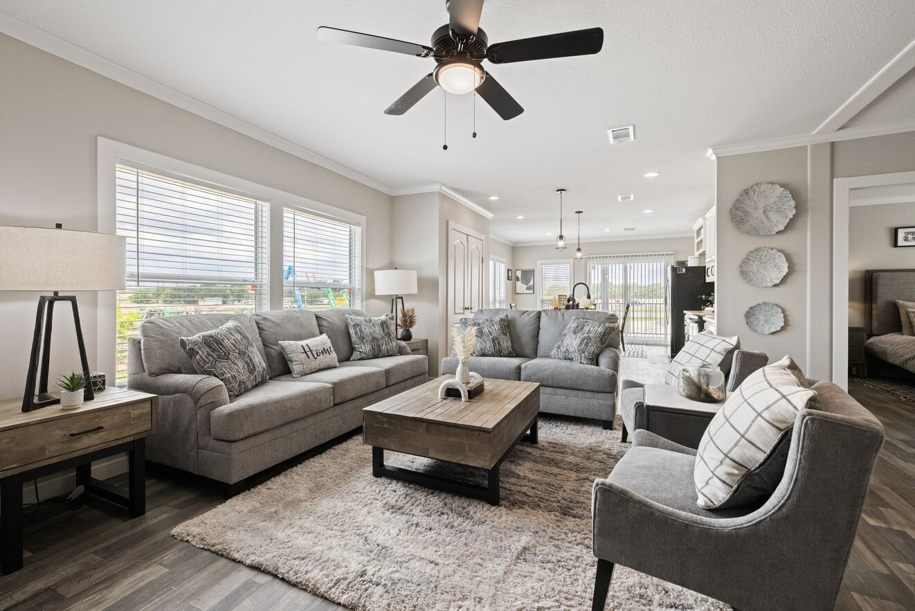 Keystone / Palladium 32664D Interior 137882