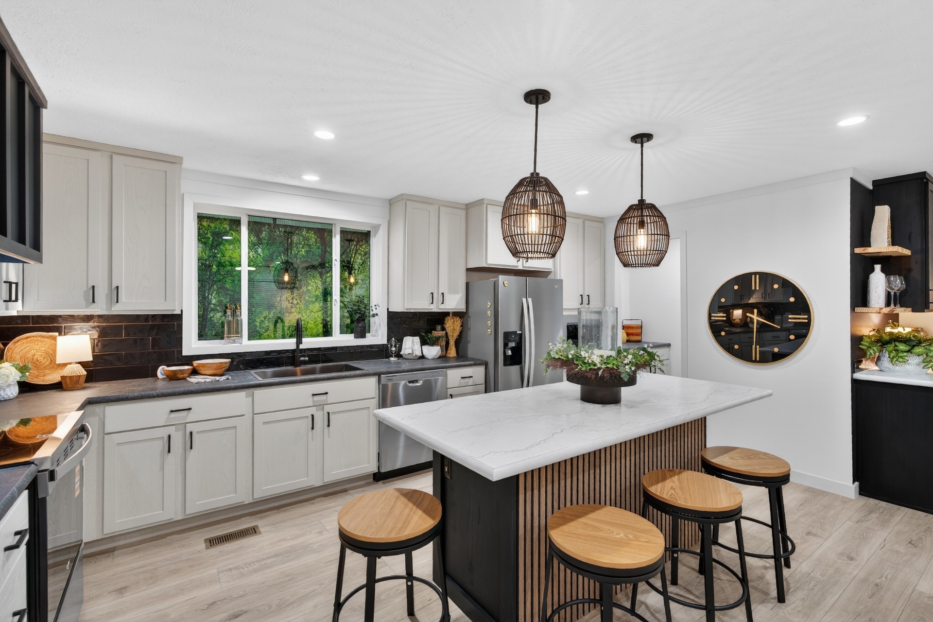Alpha / Aura 28644N Kitchen 146627