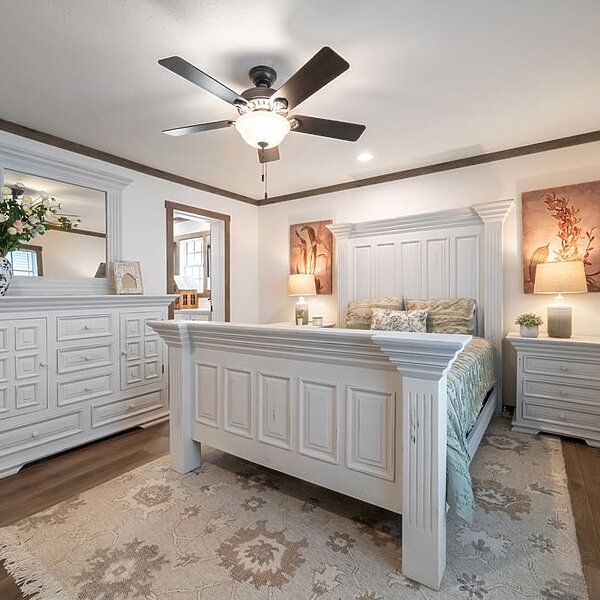 NXT / The Lizzie 73NXT28563BH Interior 119726