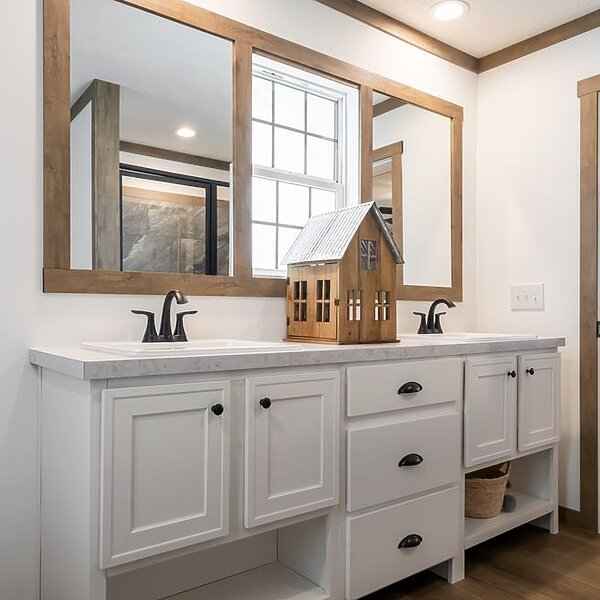 NXT / The Lizzie 73NXT28563BH Interior 119728