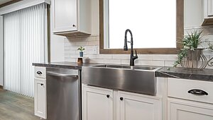 NXT / The Lizzie 73NXT28563BH Interior 119723