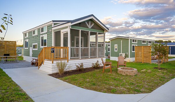 Great Outdoor Cottages / Haven 2112 BW-G2 Exterior 121785