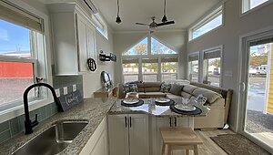 Great Outdoor Cottages / Horizon 300-K2 Interior 121794