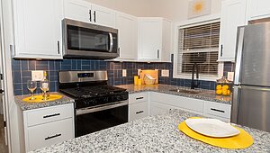 Great Outdoor Cottages / Escape 200-L Interior 121823