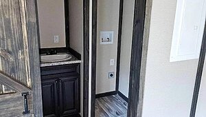 Brookside / Woodie BCFH-208 Interior 136478
