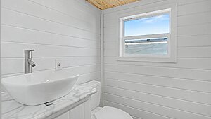 Brookside / The Blue Wing BCFH-215 Bathroom 125852