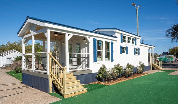 Brookside / The Blue Wing BCFH-215 Exterior 125856