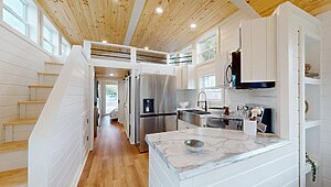 Brookside / The Blue Wing BCFH-215 Interior 125229