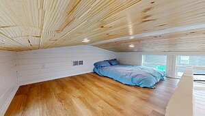 Brookside / The Blue Wing BCFH-215 Interior 125235