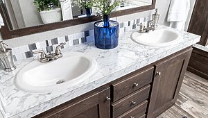 The Elite Series / The Murphy ELT32764A Interior 132578